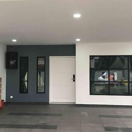 22Pax :Taman Pelangi Party House Nearby Midvelly Villa Johor Bahru Eksteriør billede