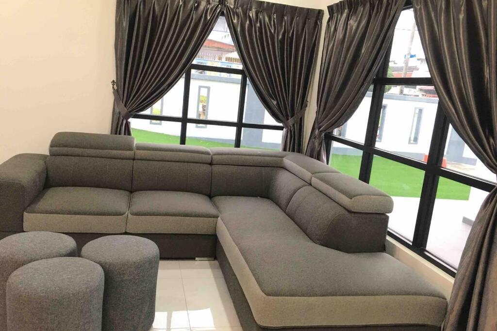 22Pax :Taman Pelangi Party House Nearby Midvelly Villa Johor Bahru Eksteriør billede
