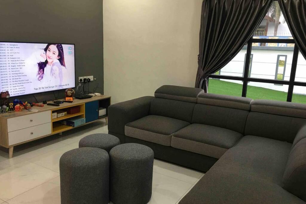 22Pax :Taman Pelangi Party House Nearby Midvelly Villa Johor Bahru Eksteriør billede